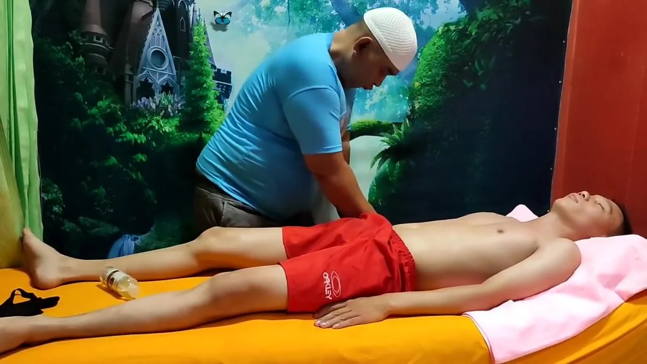 ashlee hills recommends boner during massage porn bharat dholakia add boner during massage porn photo