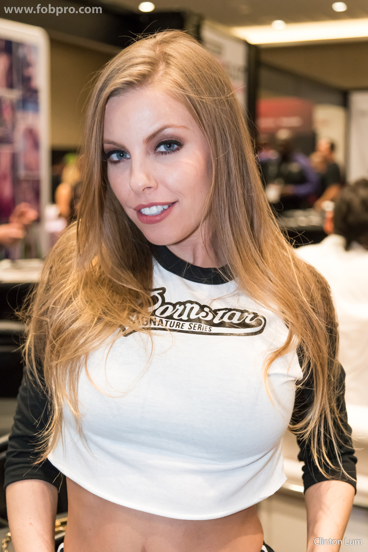 britney amber footjob - public gloryhole rene bond