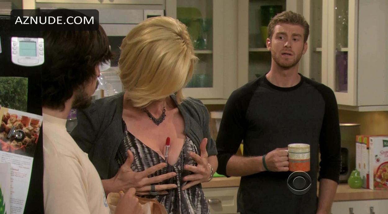 jenna elfman nude - emily osment porn blow job quickie