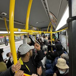 crowded bus grope colombiana poringa crowded bus grope