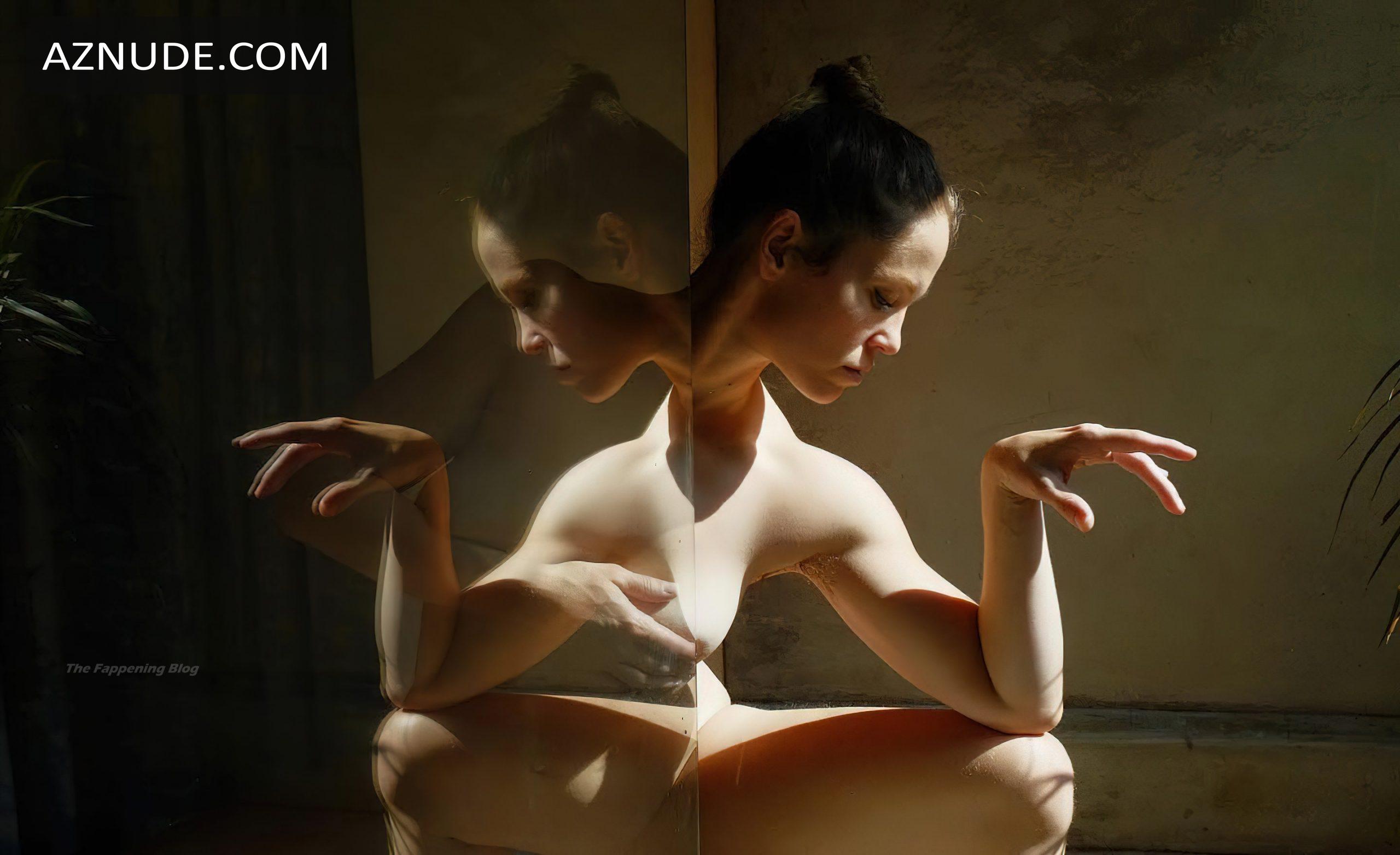 dale stemple recommends erika christensen naked pic