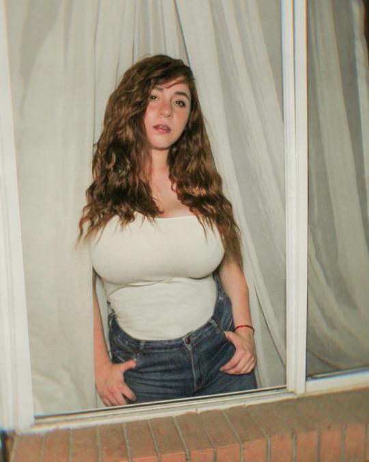 dangly tits - wifebuckets com beach vouer