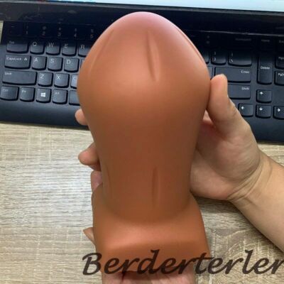 huge anal plug video eldre huge anal plug
