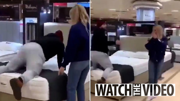 carolina avalos recommends Guy Humps Bed