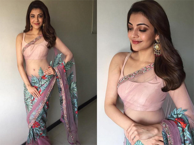 david ronken recommends Saree Seducing