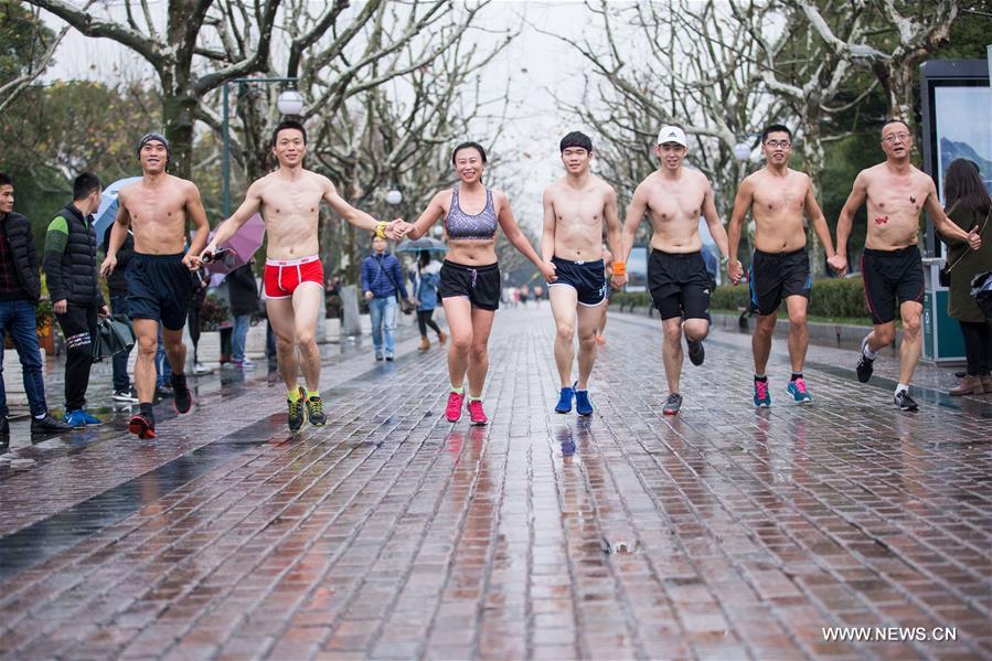 chelse bush like naked runners photo asm mamun recommends naked runners pic