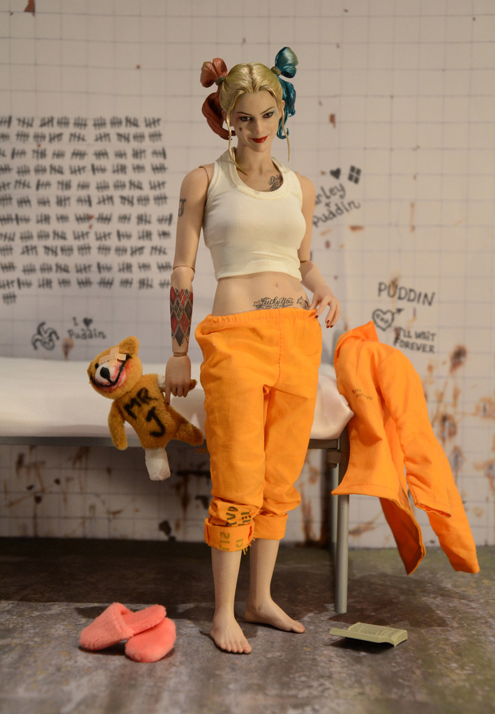 harley quinn foot - melanie lynskey boobs naked men normal