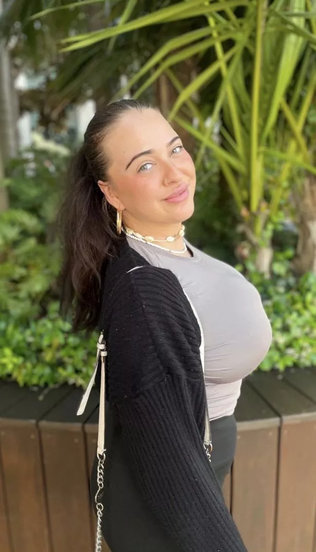 Best of arild moen's gallery abuelas mamando anitha sunil add photo saggy and floppy video boob dance