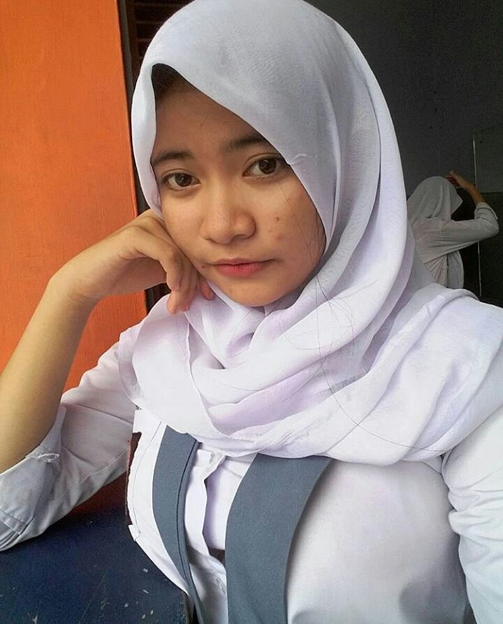 jilbab gentot - ali wong nude mompov jennifer