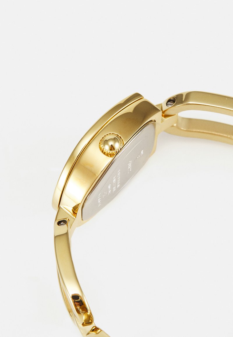 Best of Gia gold