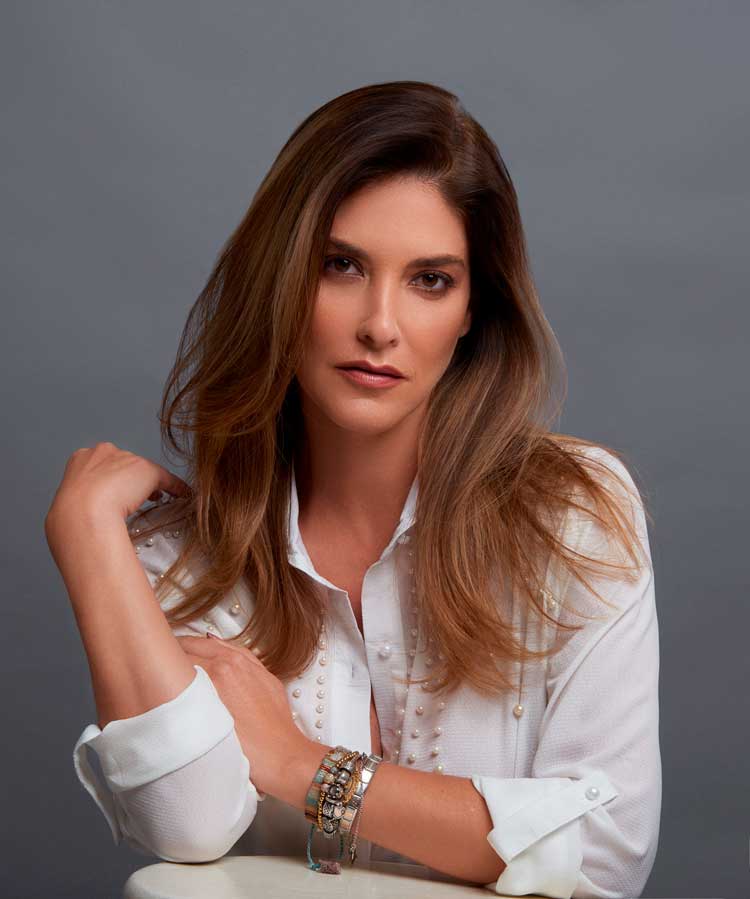 deepak vijaykumar recommends Tania Riquene