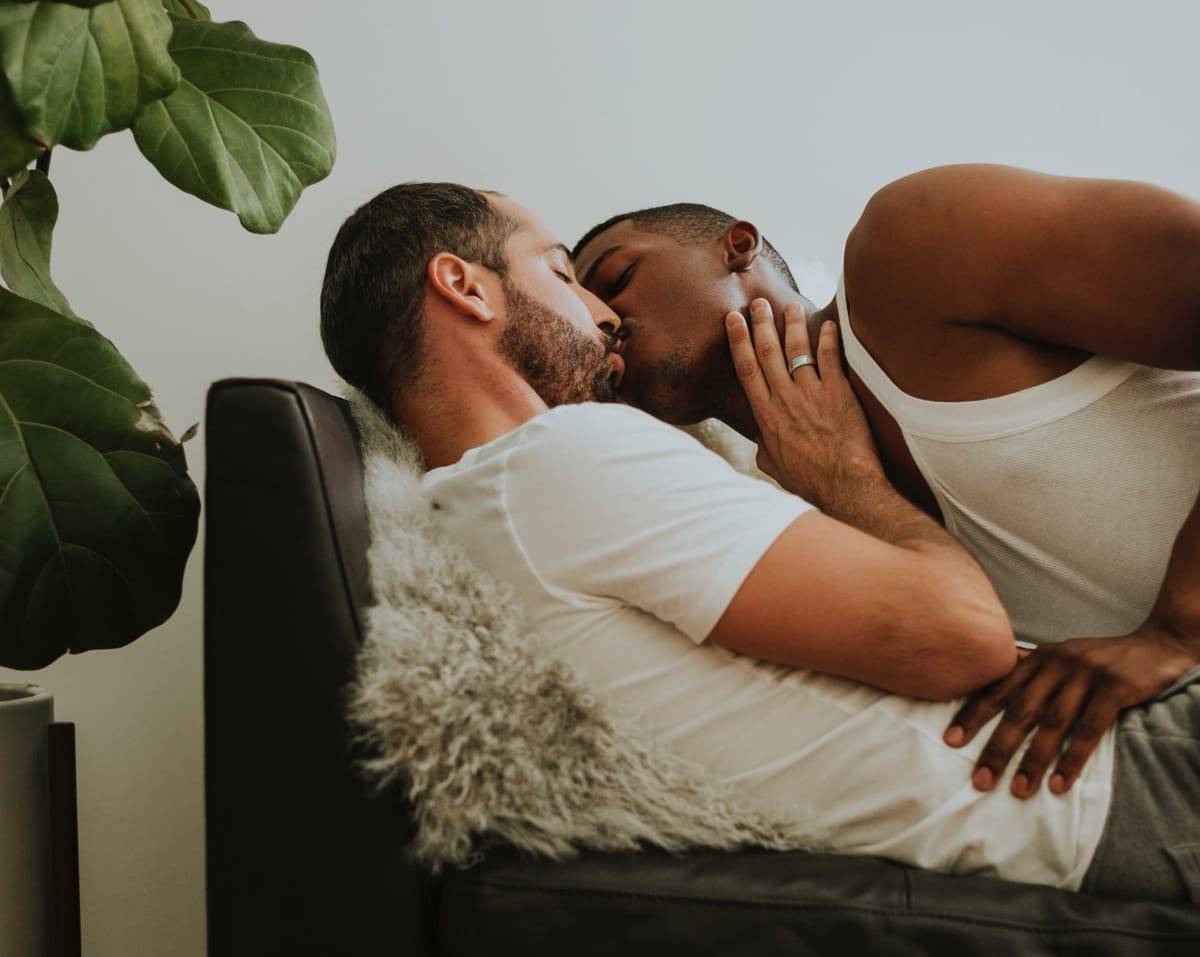 apurv parmar like seduce a straight guy photo dave van bebber recommends seduce a straight guy pic