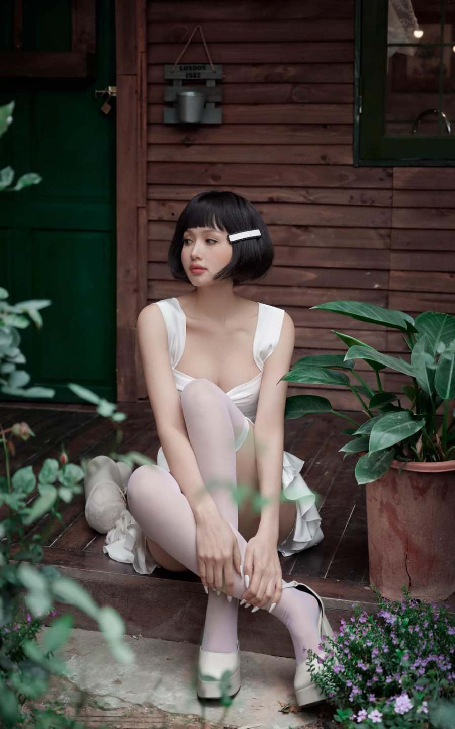 dongbo su recommends tit nu pic