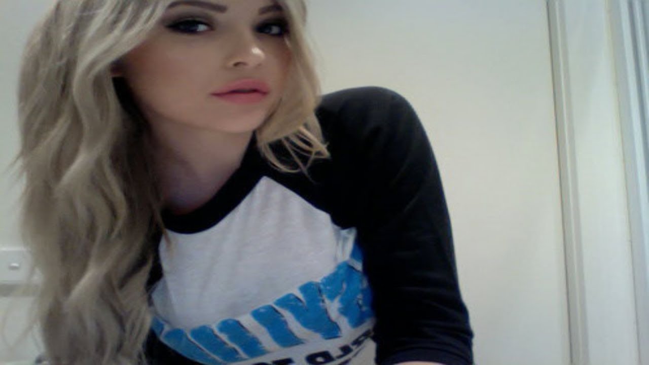live webcam strip - forced gloryhole emily willis gang