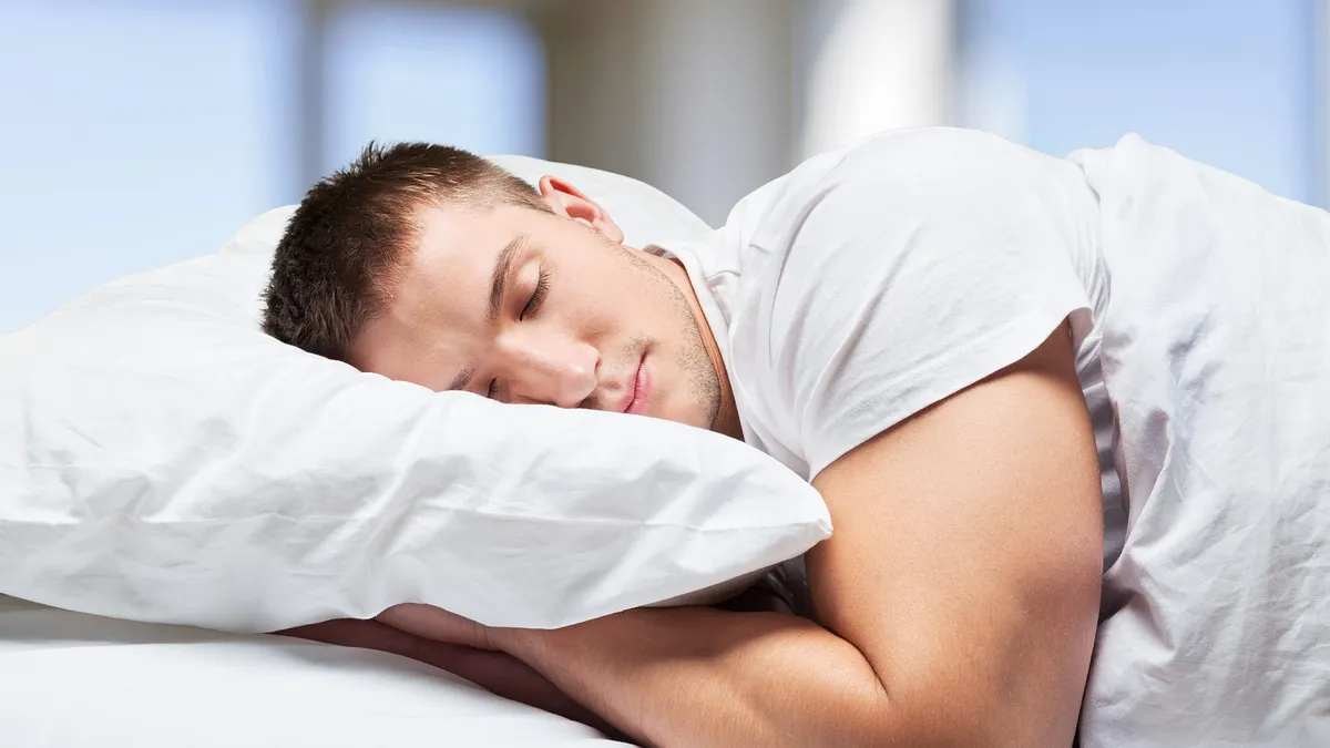 bradley chamberlain recommends how to hump a pillow as a man pic