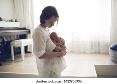 christian andres lopez recommends naked sleeping moms pic
