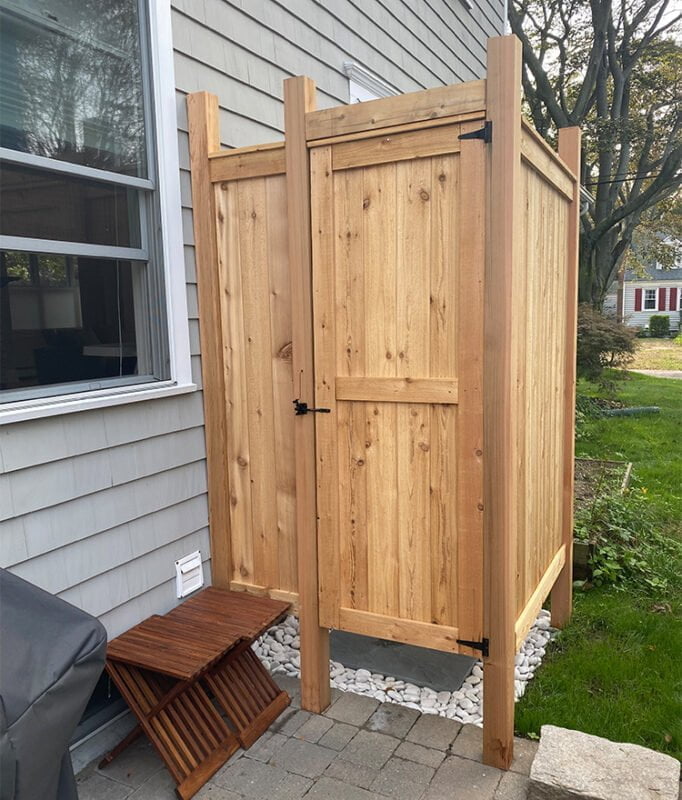 casey small recommends Nude Outdoor Showering