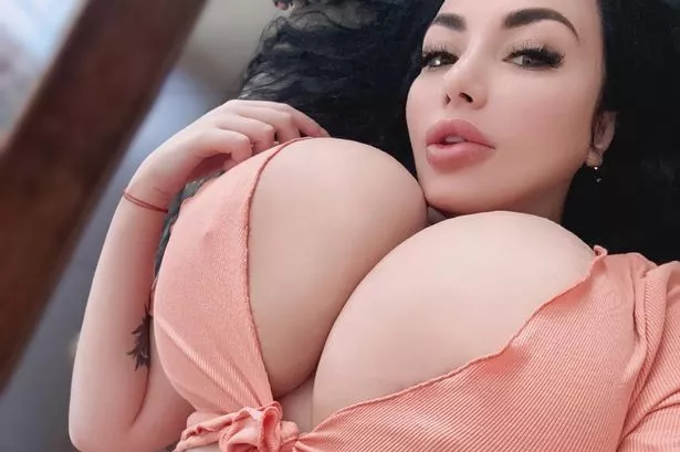 amr ashraf ahmed like huge boobs mistress photo charity olmstead recommends huge boobs mistress pic