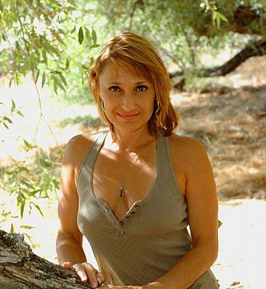 Top pics of daryl humphrey's XXX archive denise rine add photo