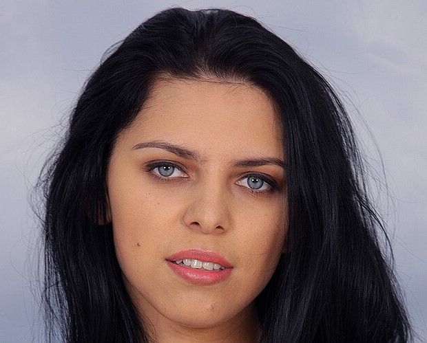 queen kira - caiu nanet india love porn