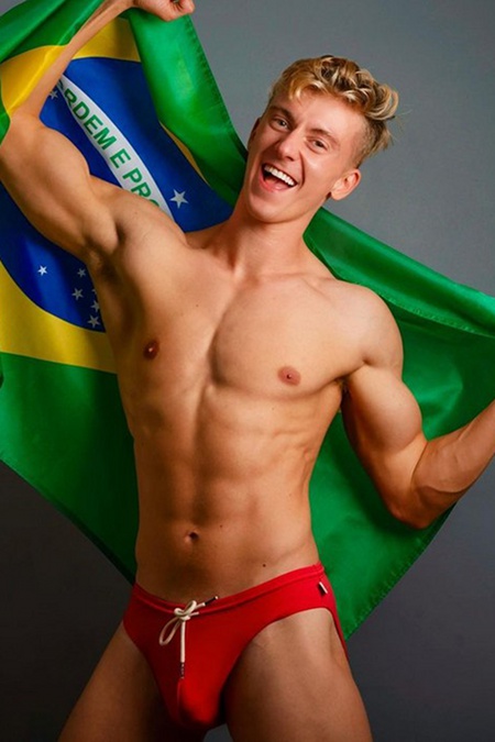 amanda zapata recommends naked twunks christopher appleberry add naked twunks photo