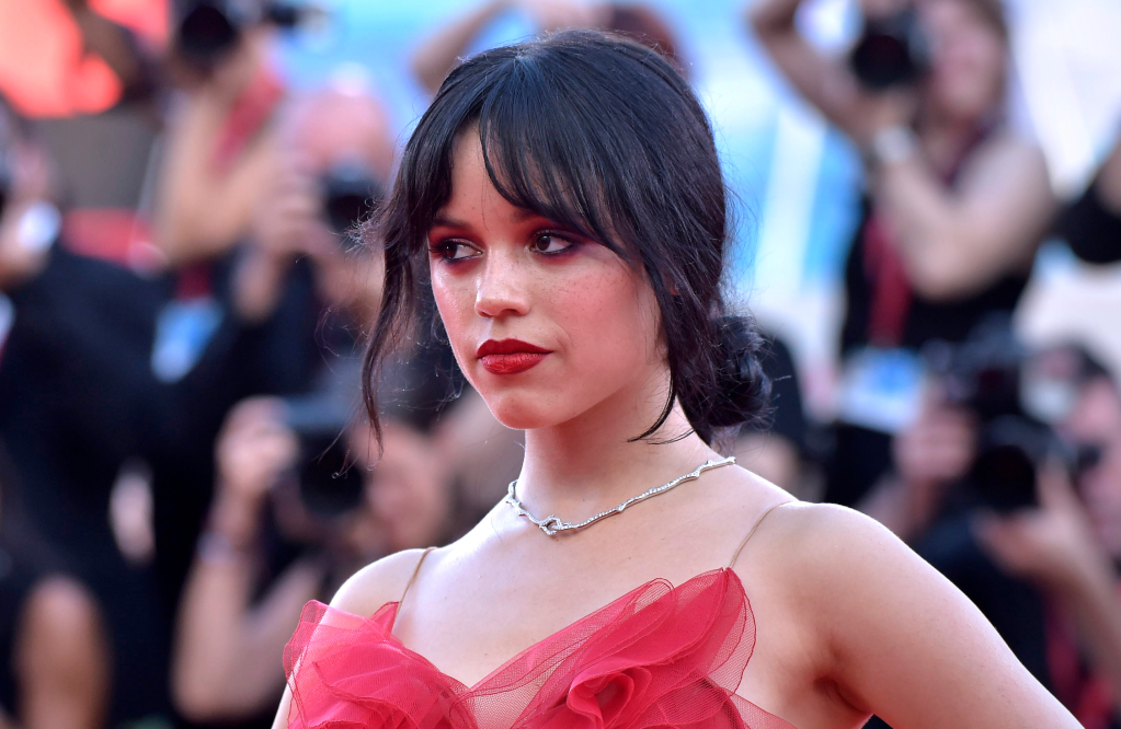 Best of allie pope's gallery sharon lee garage alexander xaverius add photo jenna ortega video hot