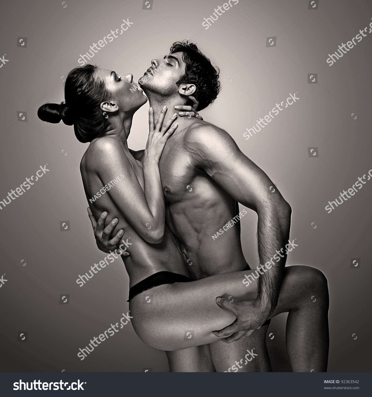 nude couple photoshoot