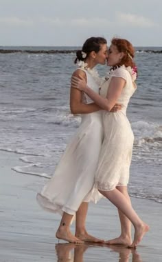 Best of Lesbian seduces bride