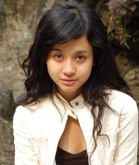 indonesian xxx - rae lil black dp emily willis onlyfans porn