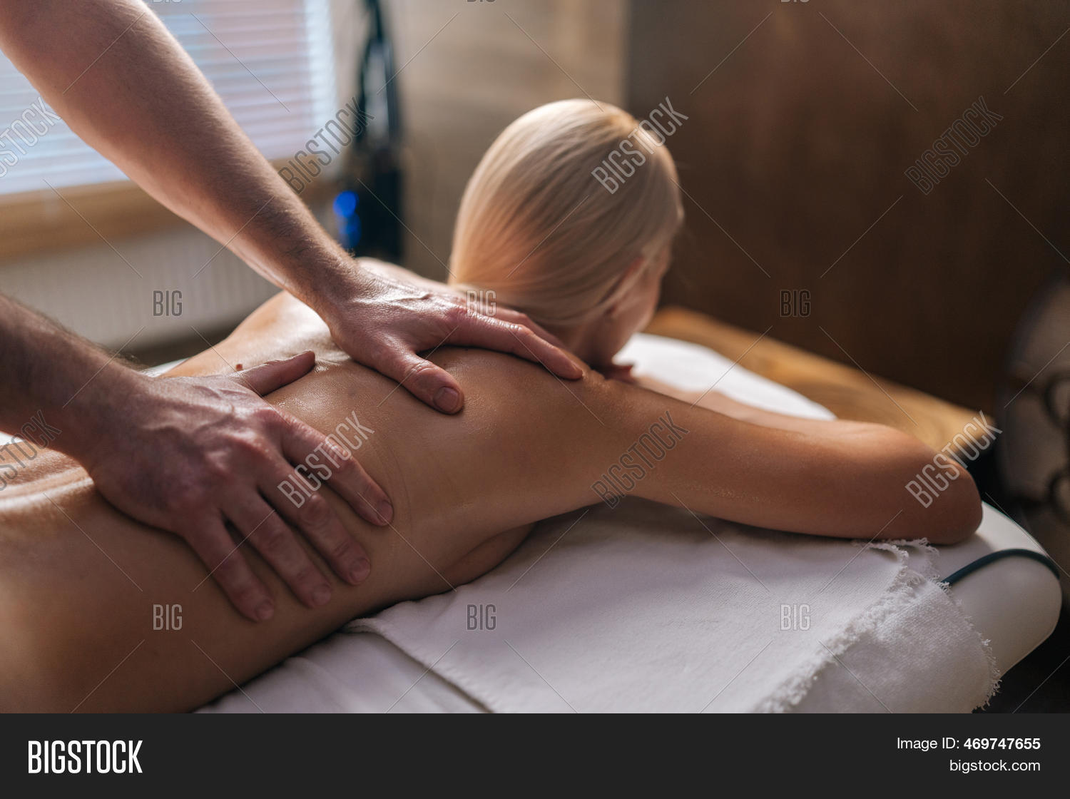 anne marie geraghty recommends massage nude woman pic
