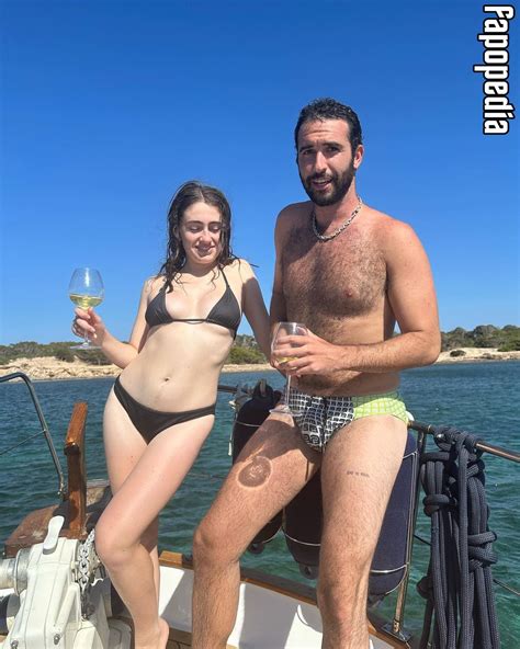 bobbie bird recommends rachel sennott naked cubby starr add rachel sennott naked photo