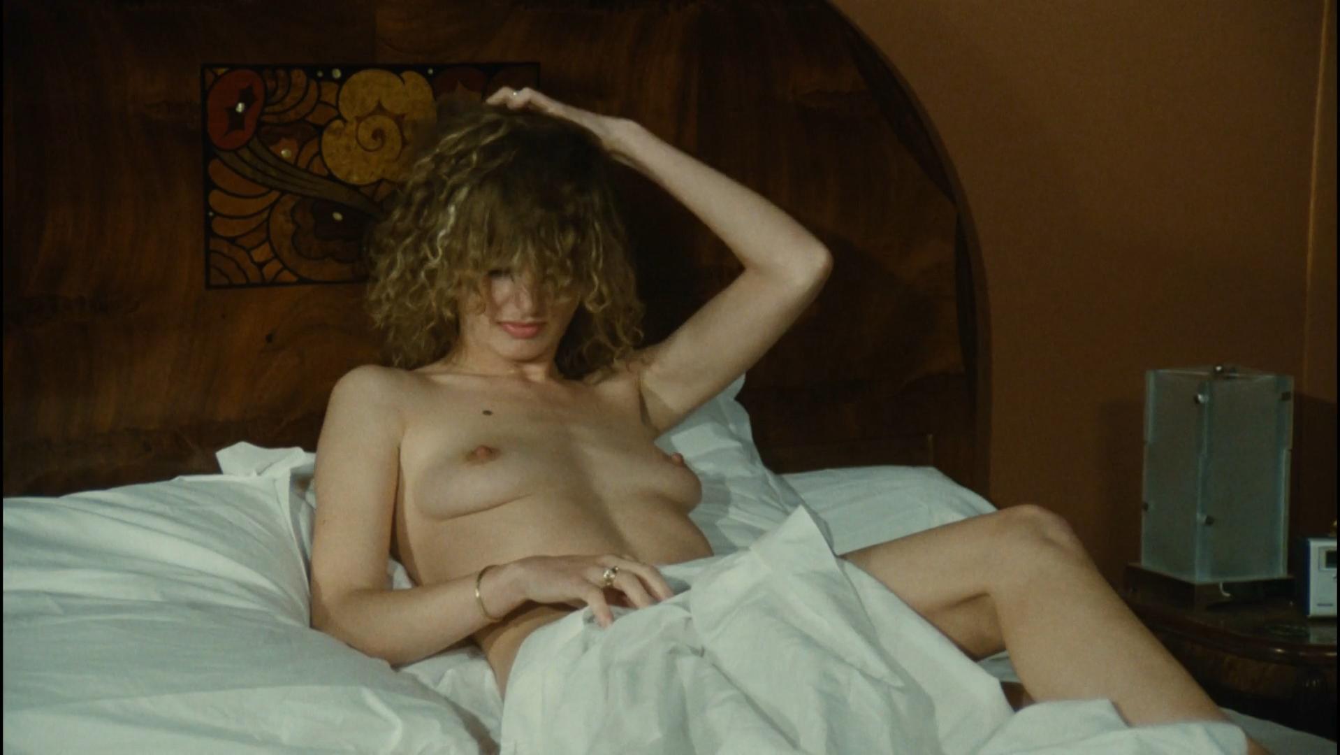 carrie epp like dalila di lazzaro nuda photo dan gabai recommends dalila di lazzaro nuda pic