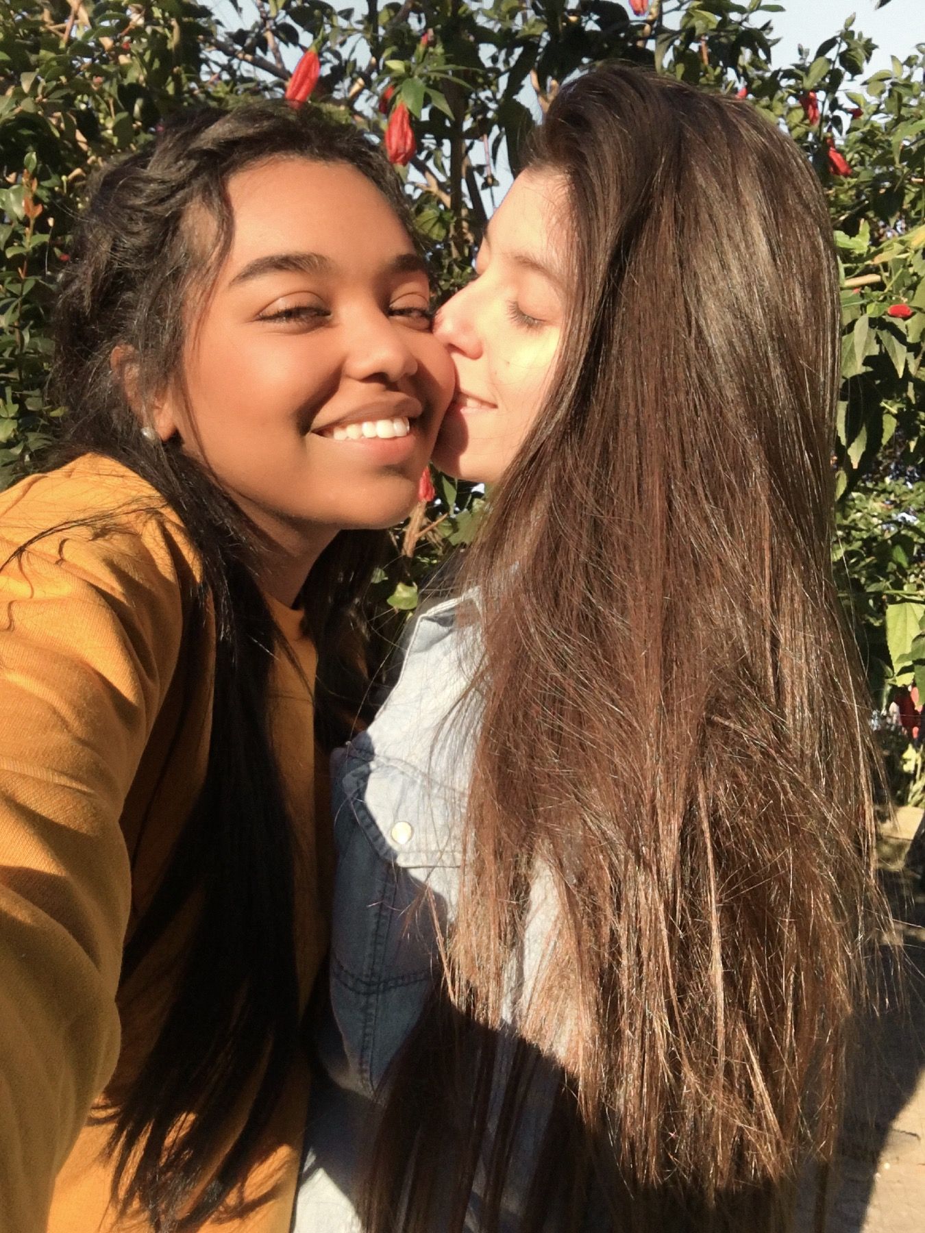 scarlettkissesxo lesbian - guys masterbating each other older women and blow jobs