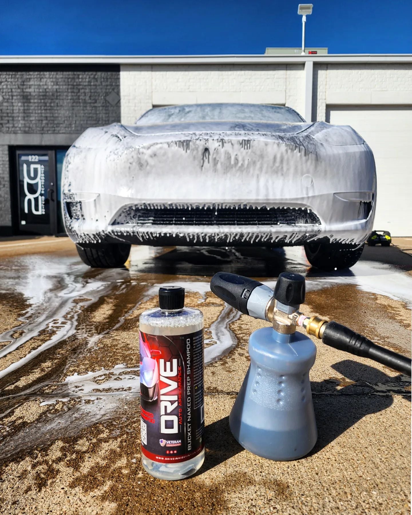 abdelhamid esmail recommends Naked Car Cleaning