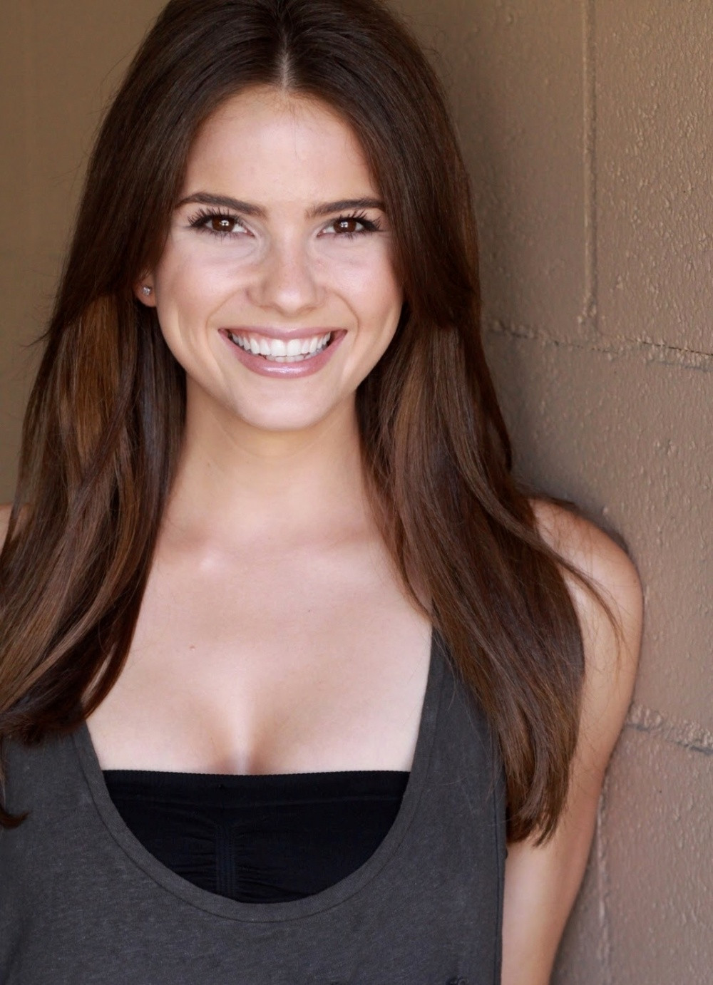 shelley hennig bikini - reality dudes violet starr joi