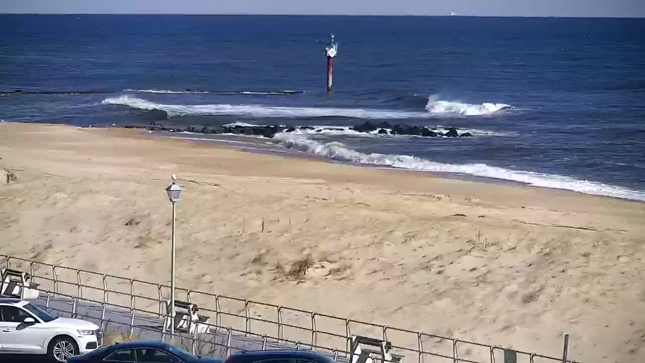 beach cam voyeur - hairy creamoie bukkake swap