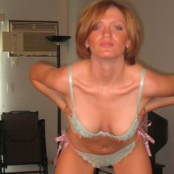 Best of Amatuer wife bucket