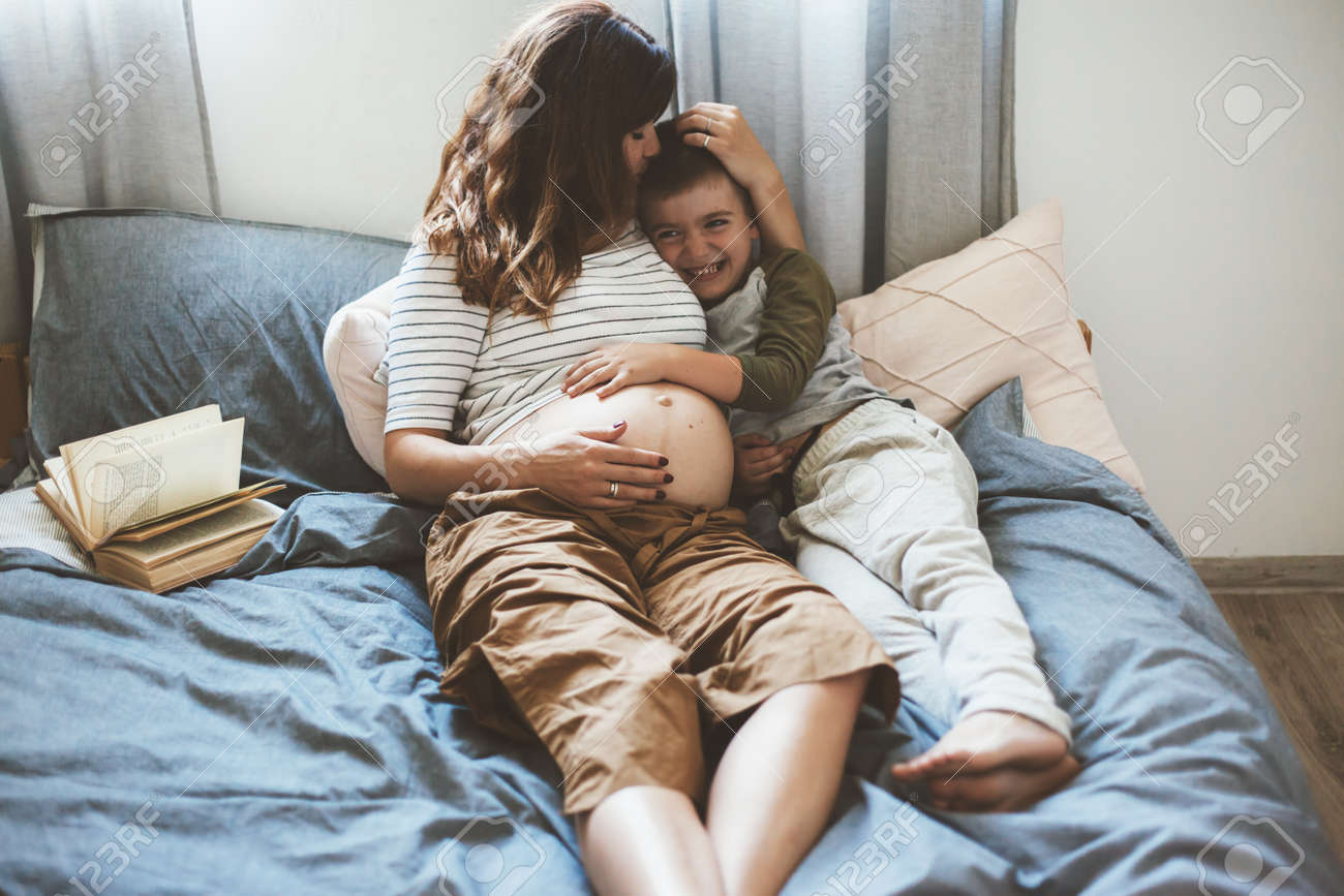 amin rasheed recommends Mom And Son Share The Bed