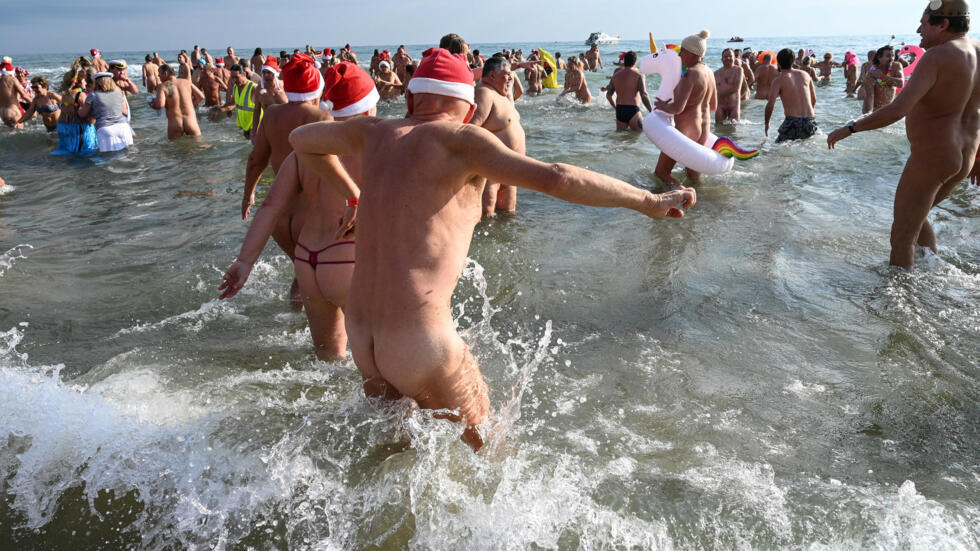 david javier lopez recommends France Nude Beach Videos