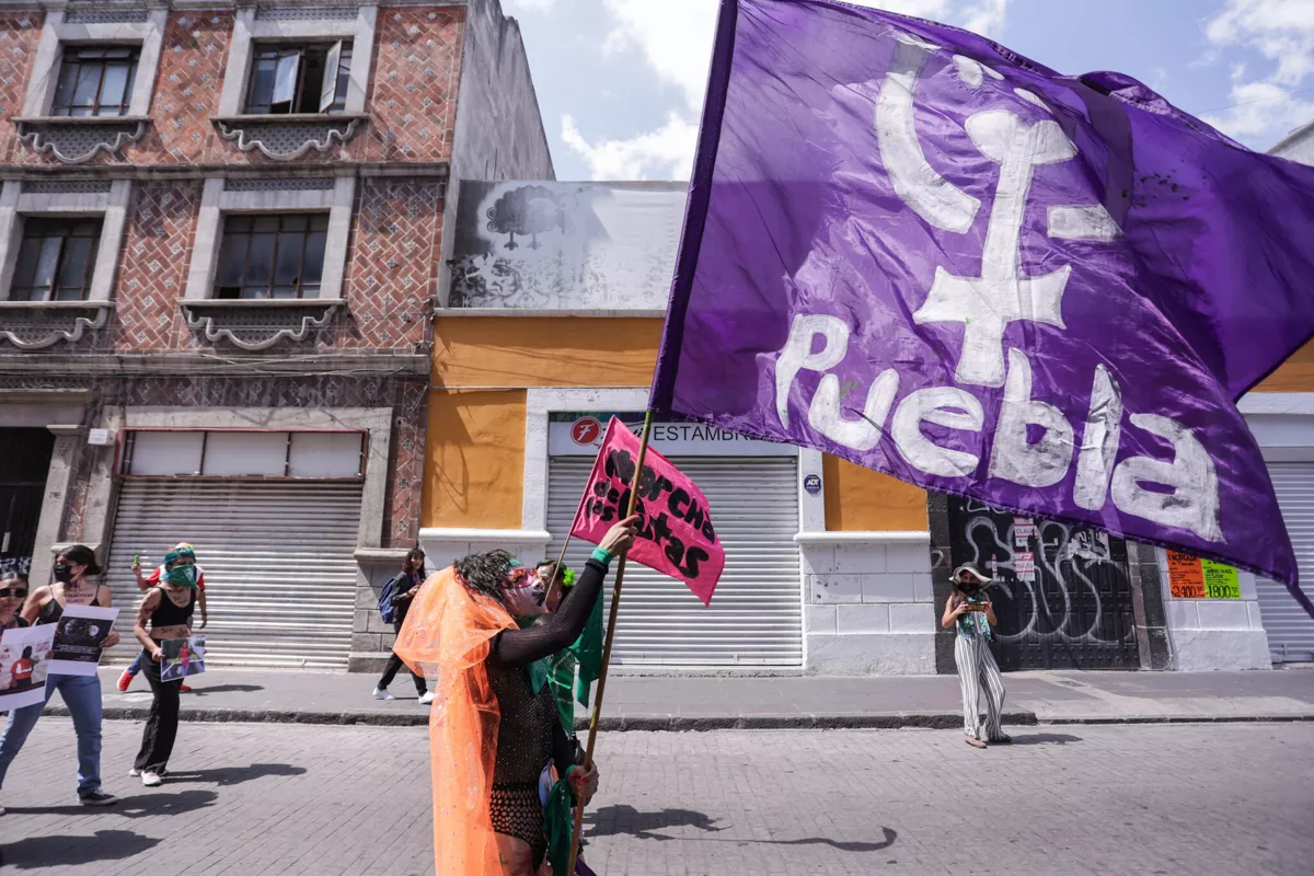 corine verbeek recommends Putas En Puebla