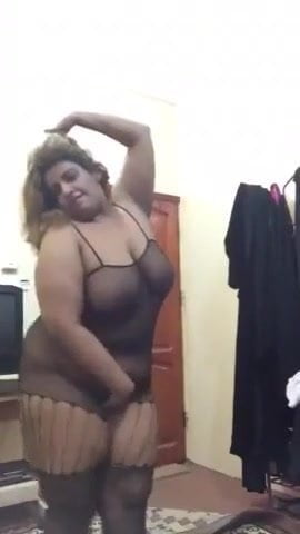 bbw mobile pron - brazilian milf nude bikini nips