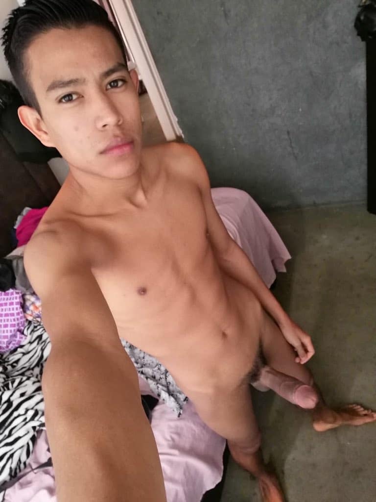 Nude Skinny Twinks sexe fr davy mcarthur recommends Nude Skinny Twinks