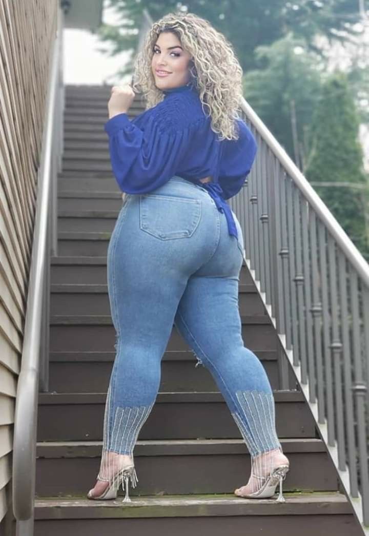 nikki mars bang bus