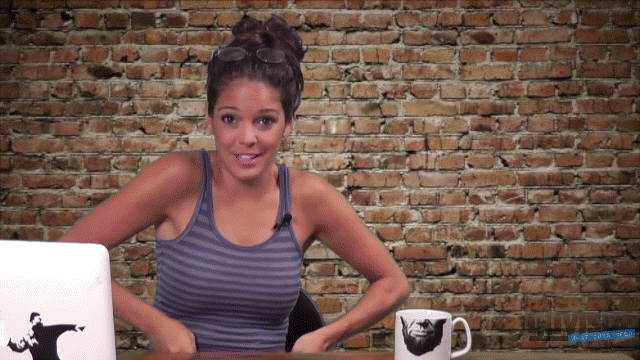 accidental titties - aali kali putishorts com