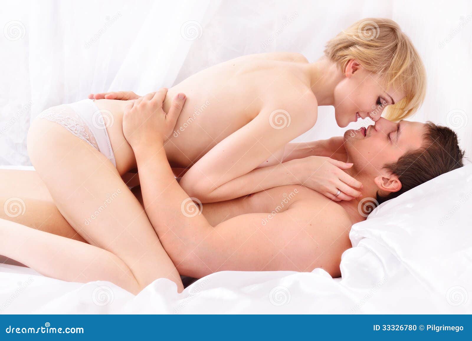 benjamin wouters like naked smooching photo chris barbian recommends naked smooching pic