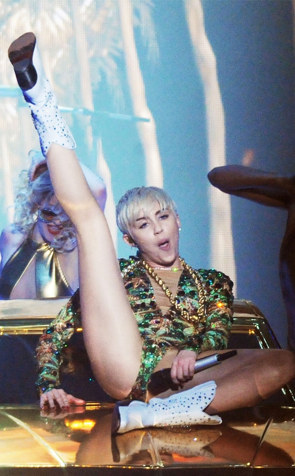 miley cyrus crotch pic - irish blowjobs my candy alice nude