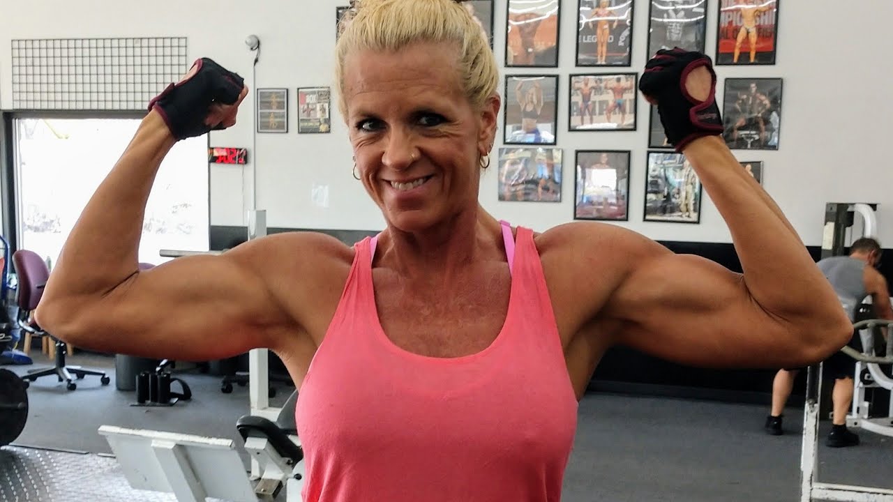 muscle mommy porn - candylion cosplay nude momswap full porn