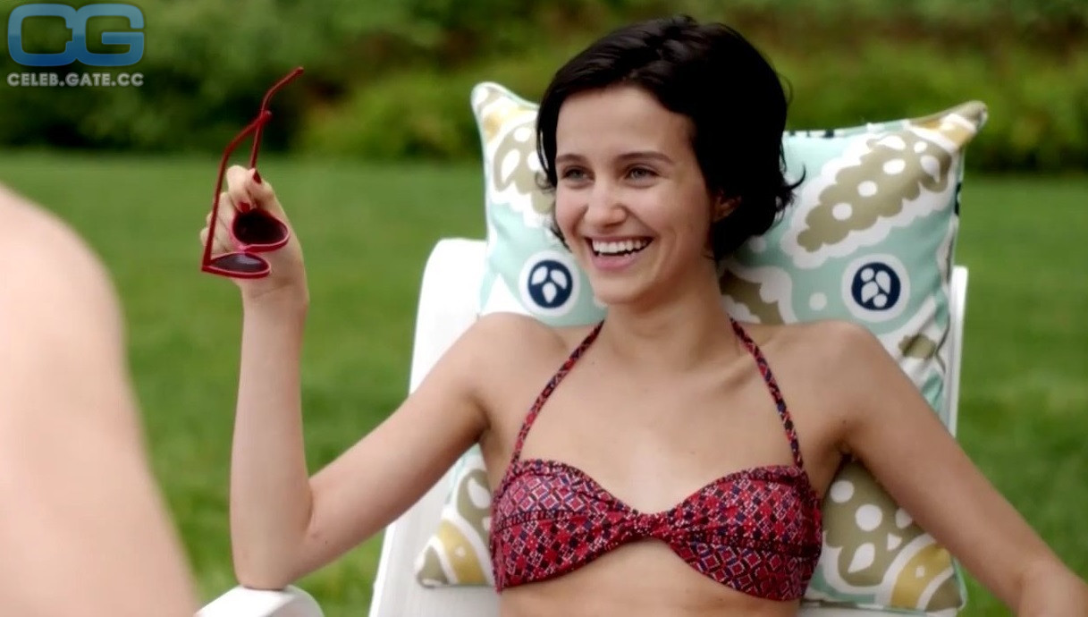 julia goldani telles nude