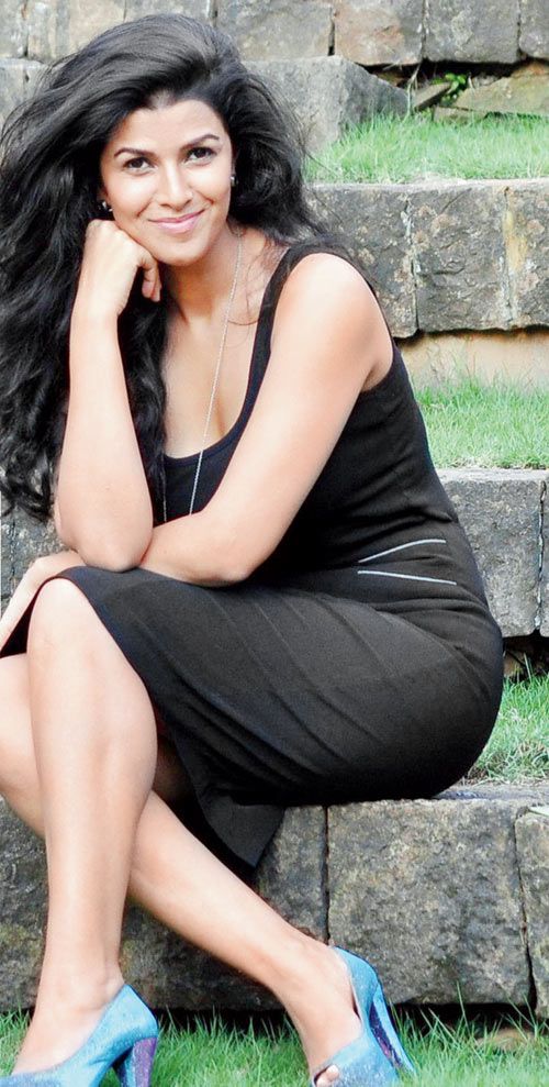 cierra hopkins like nimrat kaur naked photo clare o reilly recommends nimrat kaur naked pic