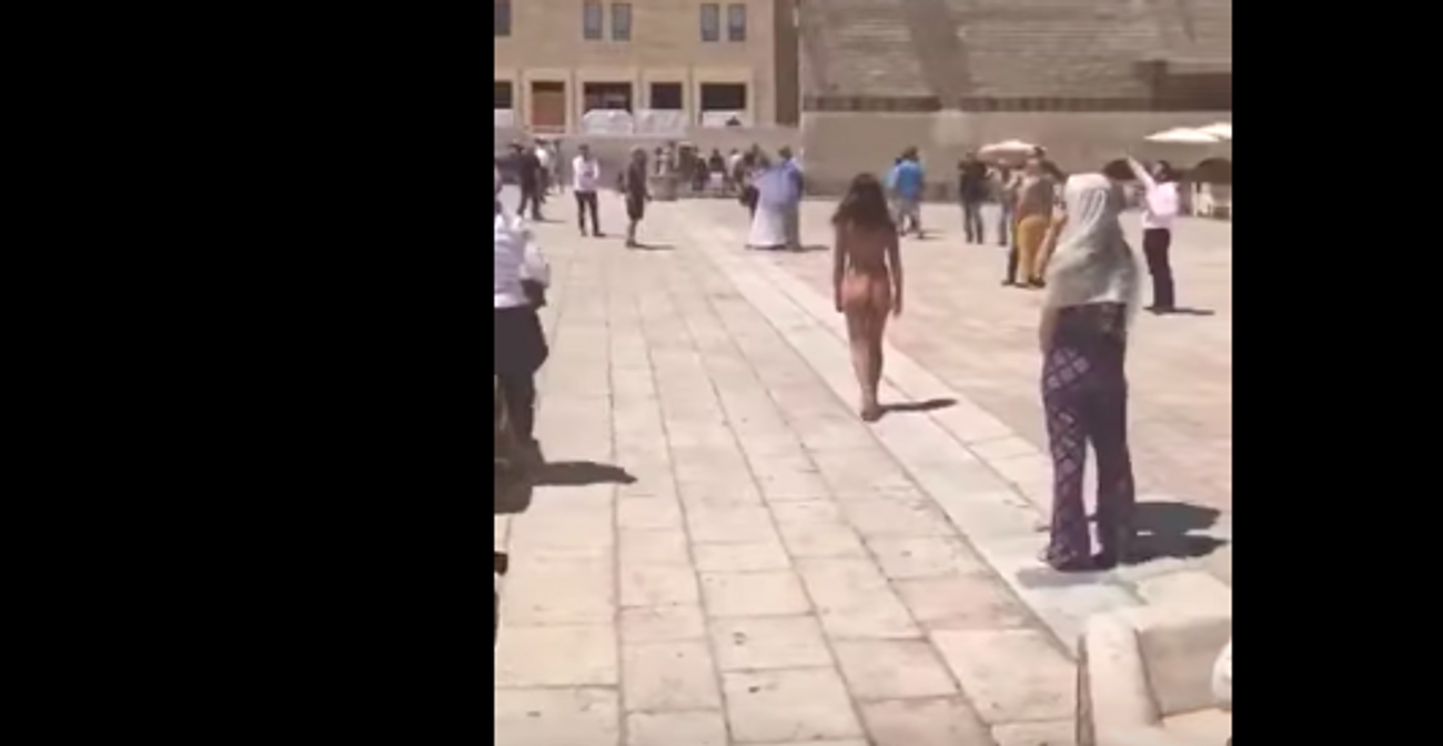 walking around naked in public - deepthroat goddess carter cruise hot